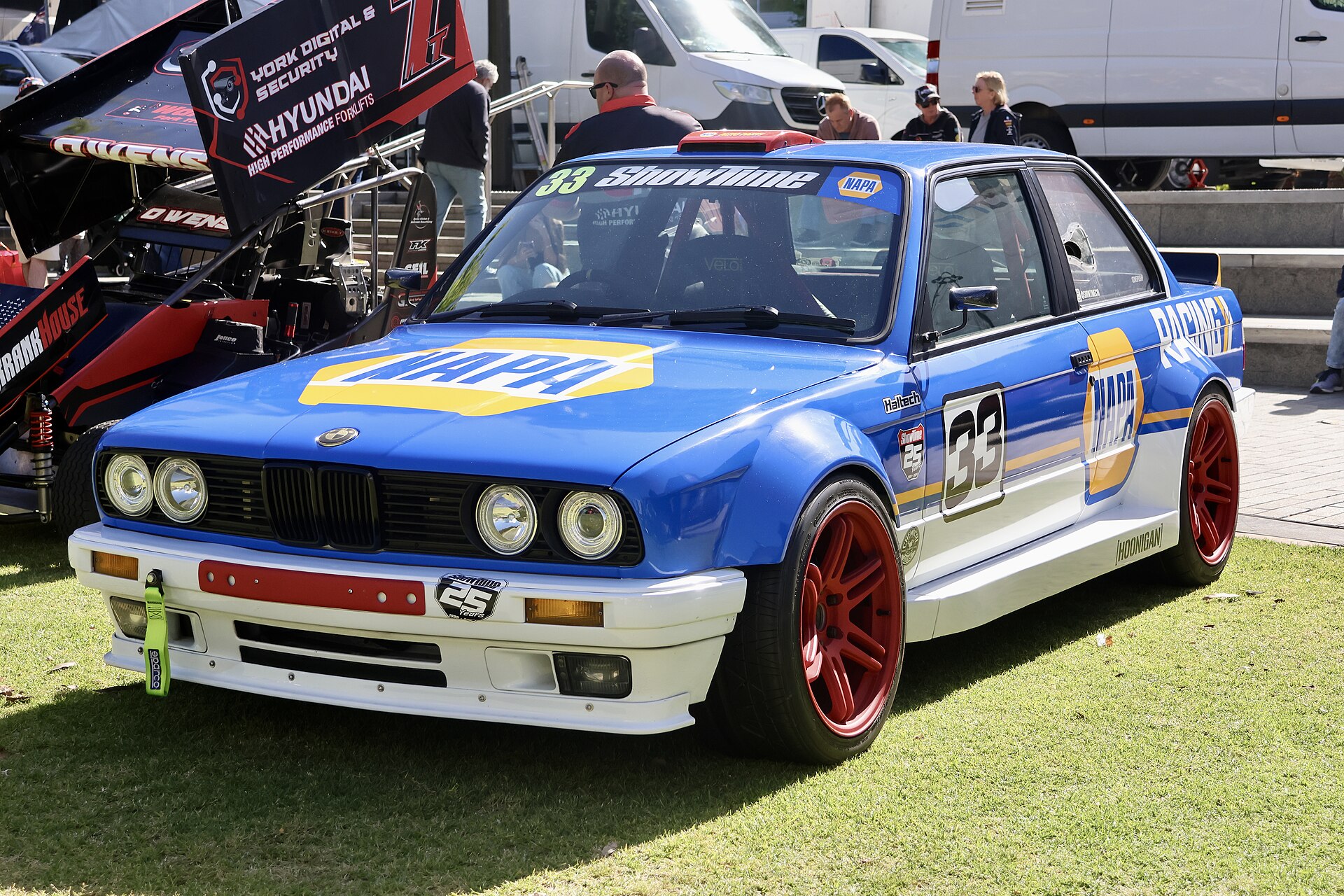 BMW E30