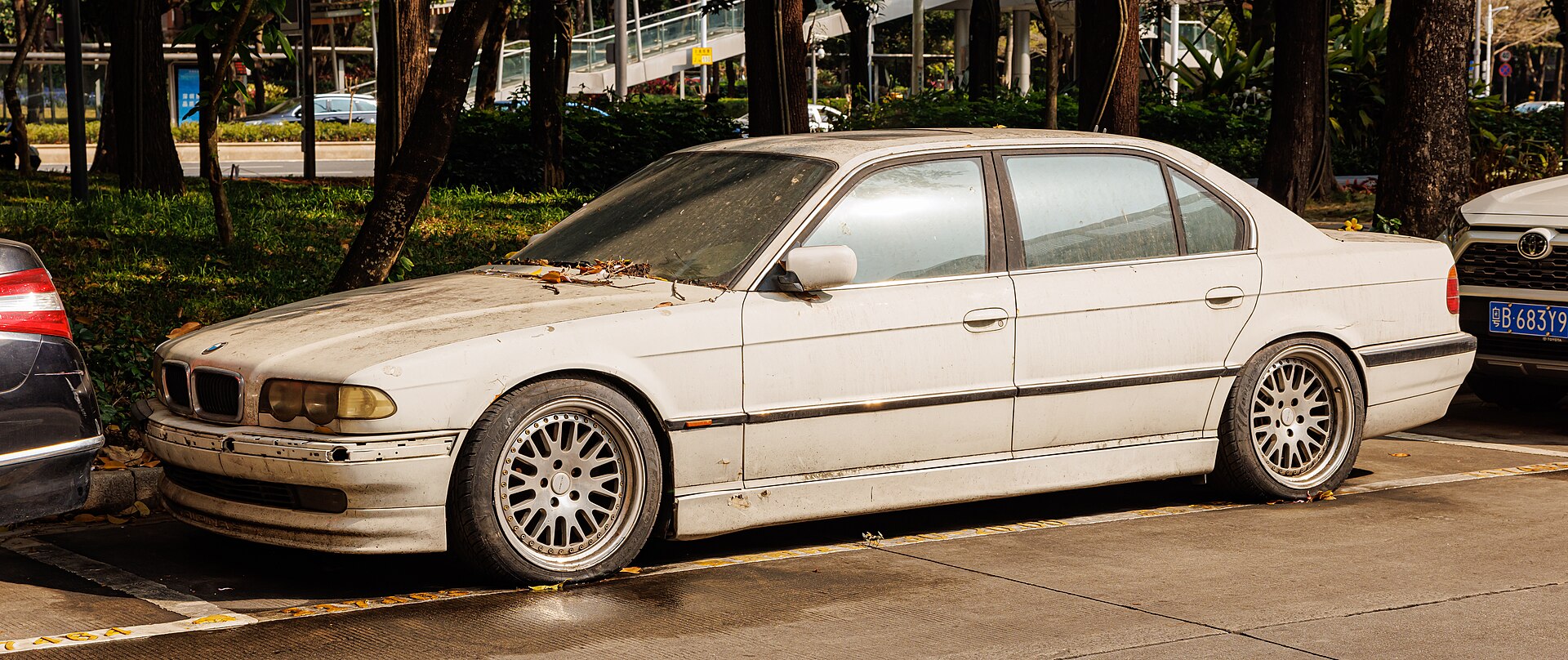 BMW E38